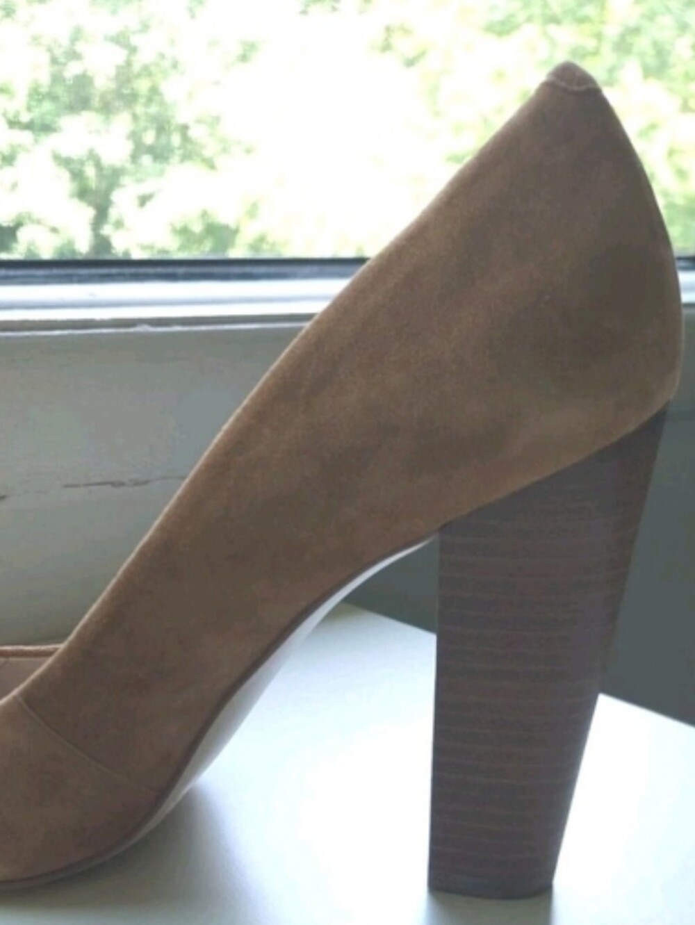 BCBGeneration Suede Camel Tan Pointed Toe Block Heel Pumps Size 10 - Picture 11 of 16